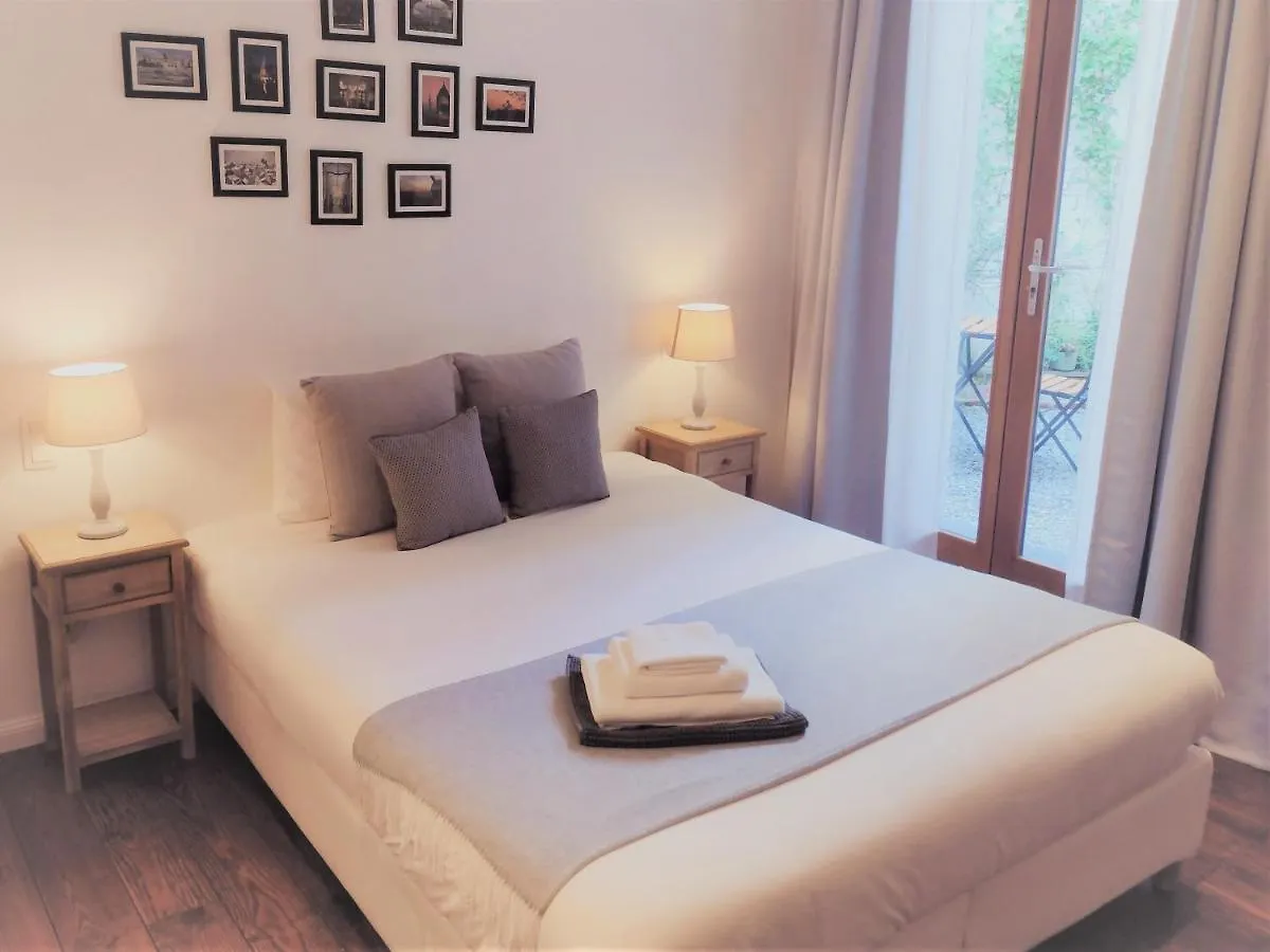 Alojamento de Acomodação e Pequeno-almoço De Mot B&B Etterbeek