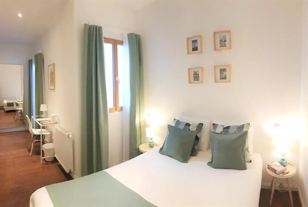 De Mot B&B Etterbeek Alojamento de Acomodação e Pequeno-almoço